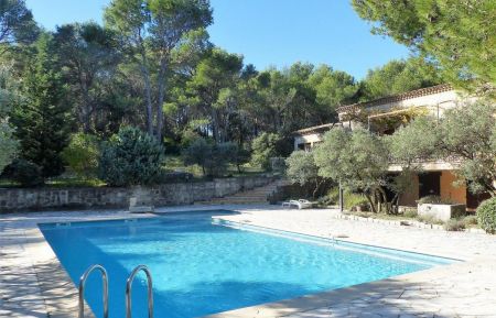 G&icirc;te n&deg;13G181074 Saint-R&eacute;my-de-Provence - Bouches-du-Rh&ocirc;ne - Photo_1
