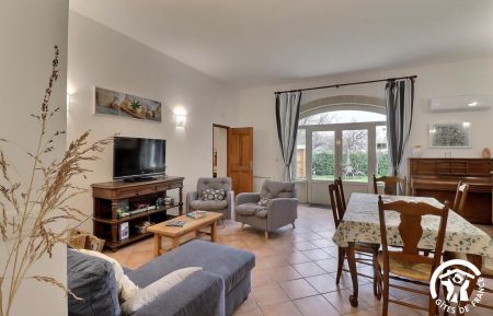 G&icirc;te n&deg;13G222029 Vern&egrave;gues - Bouches-du-Rh&ocirc;ne - photo