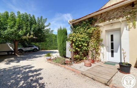 G&icirc;te n&deg;13G222046 Noves - Bouches-du-Rh&ocirc;ne - photo