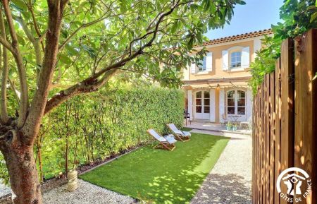 G&icirc;te n&deg;13G202645 Mas-Blanc-des-Alpilles - Bouches-du-Rh&ocirc;ne - Vue sur le gite