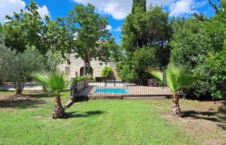 G&icirc;te n&deg;13G222027 Graveson - Bouches-du-Rh&ocirc;ne - photo