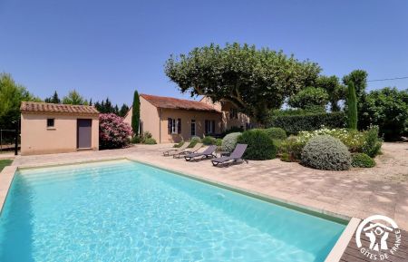G&icirc;te n&deg;13G140626 Cabannes - Bouches-du-Rh&ocirc;ne - photo