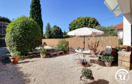 G&icirc;te n&deg;13G202575 Saint-&Eacute;tienne-du-Gr&egrave;s - Bouches-du-Rh&ocirc;ne - photo