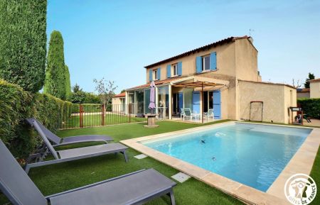 Gîte n°13G202321 Eyragues - Bouches-du-Rhône - photo