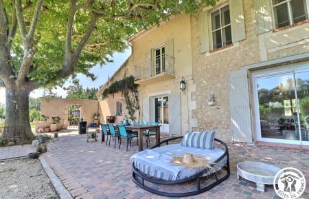 G&icirc;te n&deg;13G202691 Noves - Bouches-du-Rh&ocirc;ne - photo