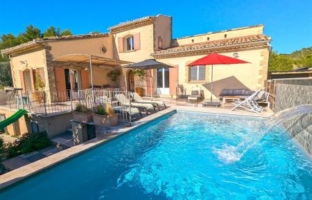 G&icirc;te n&deg;13G202497 Aureille - Bouches-du-Rh&ocirc;ne - photo