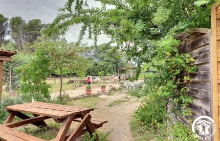 G&icirc;te n&deg;13G831128 Cadolive - Bouches-du-Rh&ocirc;ne - photo