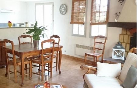 G&icirc;te n&deg;13G910835 Arles - Bouches-du-Rh&ocirc;ne -  Espace vie 